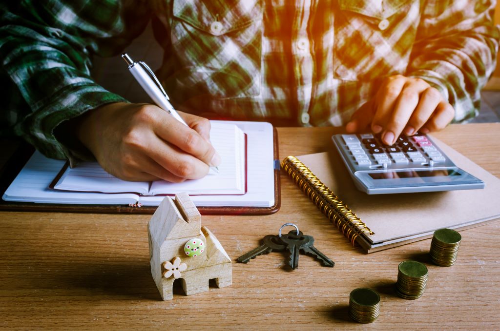 Fixed or Variable: Choosing the Right Rate for Your Mortgage Renewal